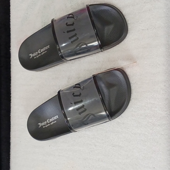 JUICY COUTURE CLEAR and Black Wanderlust Pool Slides. SIZE 9 - Picture 5 of 12